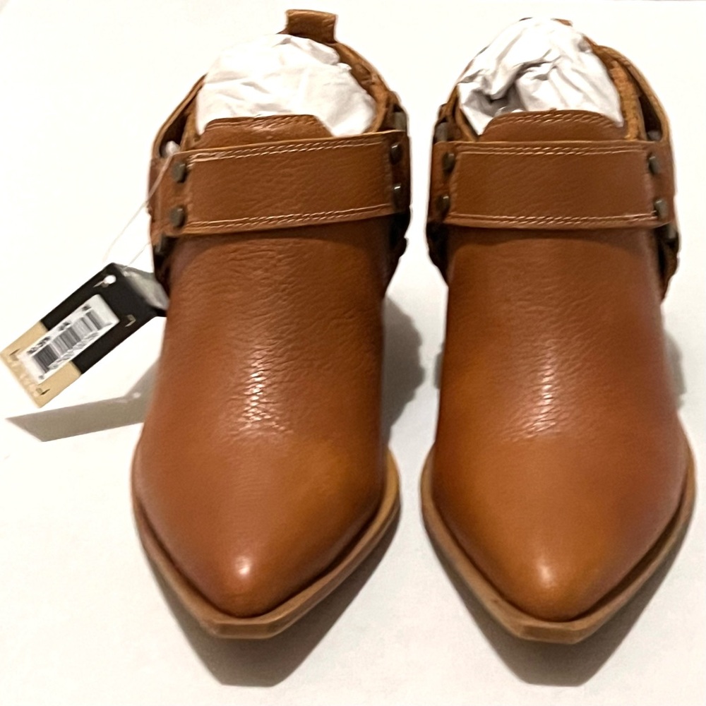 NWT Dingo Cognac Leather Kickback Boot Shoes Size 6 - Picture 2 of 9